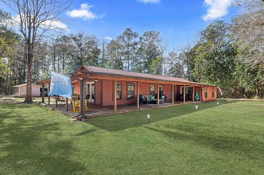 5.86 Acres of Land with Home for Sale in Jasper, Texas