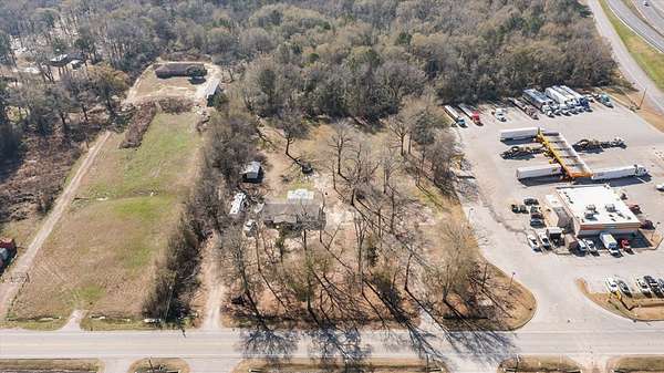1.29 Acres of Commercial Land for Sale in Lufkin, Texas