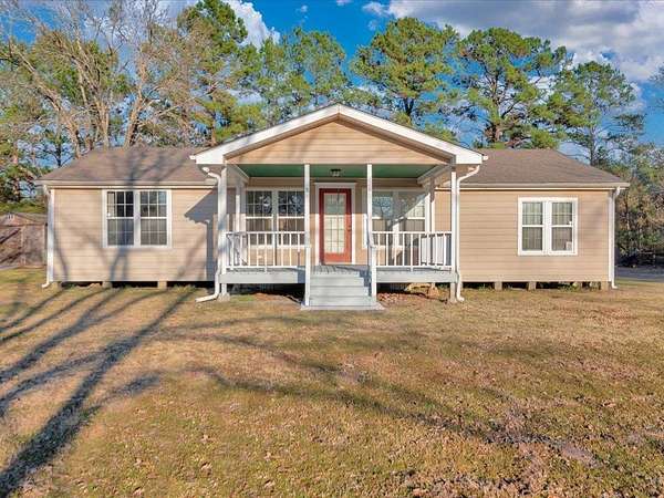 3.6 Acres of Land with Home for Sale in Lufkin, Texas