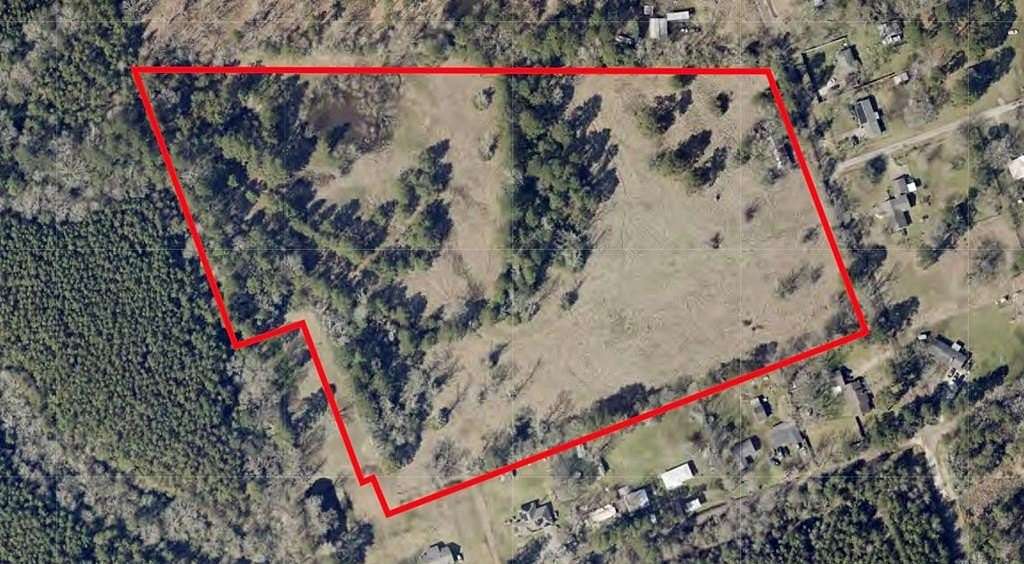 18.5 Acres of Land for Sale in Diboll, Texas