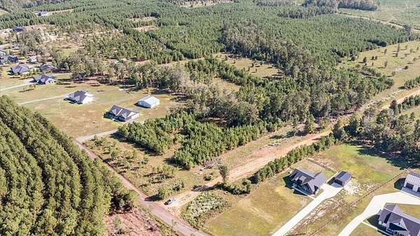 5 Acres of Residential Land for Sale in Diboll, Texas