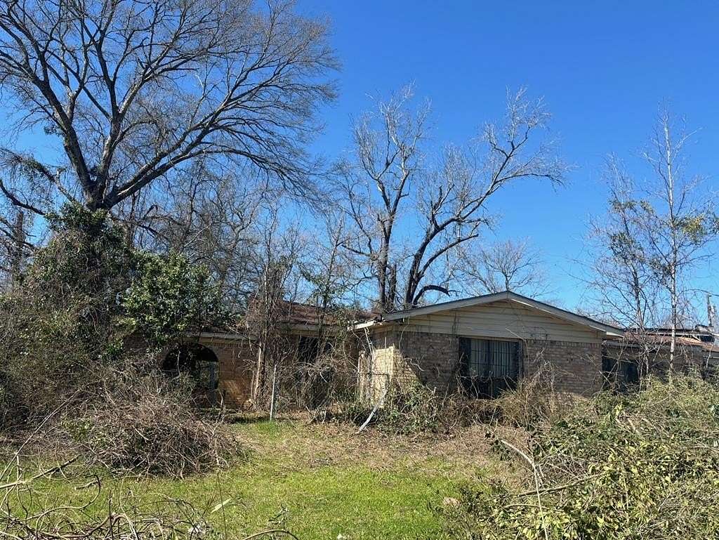 2.79 Acres of Residential Land for Sale in Lufkin, Texas