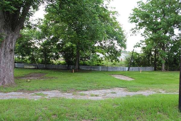 0.6 Acres of Residential Land for Sale in Jasper, Texas
