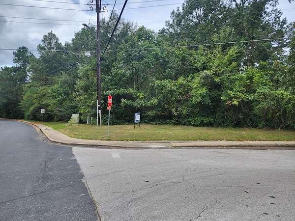 5 Acres of Residential Land for Sale in Lufkin, Texas