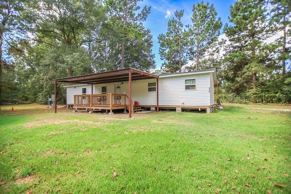 1.5 Acres of Land with Home for Sale in Pollok, Texas