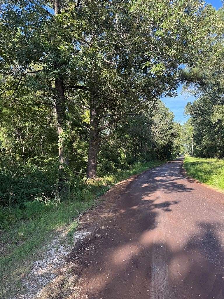 9.5 Acres of Improved Residential Land for Sale in Lufkin, Texas