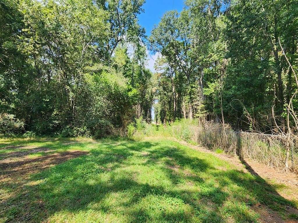 13.5 Acres of Land for Sale in Jasper, Texas