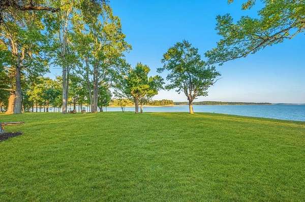 2 Acres of Land for Sale in Broaddus, Texas