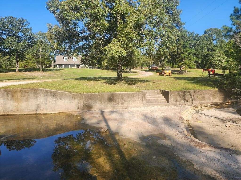 23.4 Acres of Land with Home for Sale in Jasper, Texas