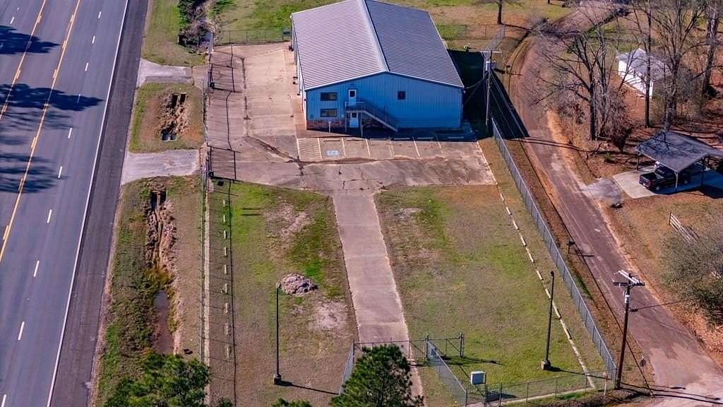 1.63 Acres of Improved Commercial Land for Sale in Pollok, Texas