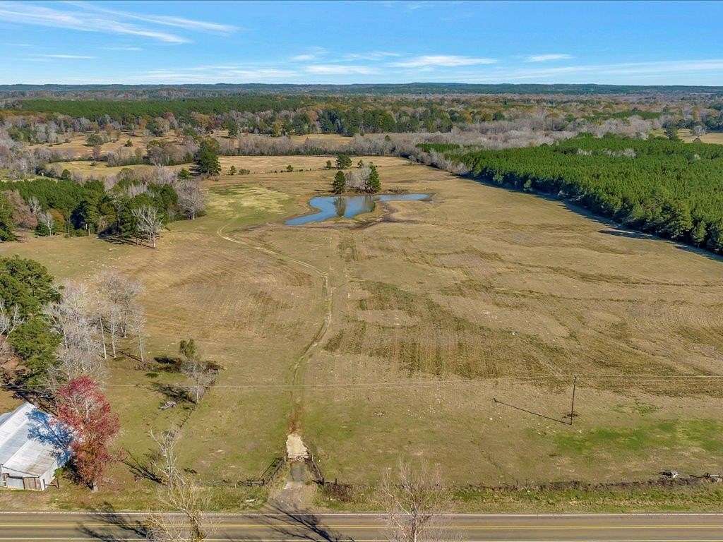 114 Acres of Agricultural & Residential Land for Sale in San Augustine, Texas
