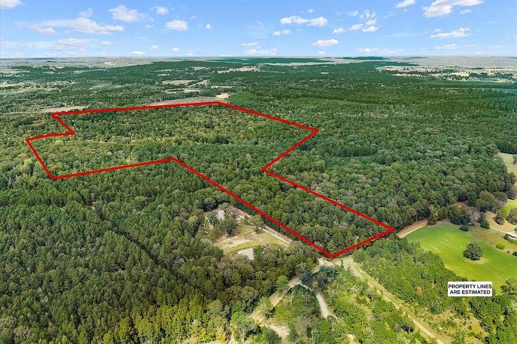142 Acres of Recreational Land with Home for Sale in San Augustine, Texas