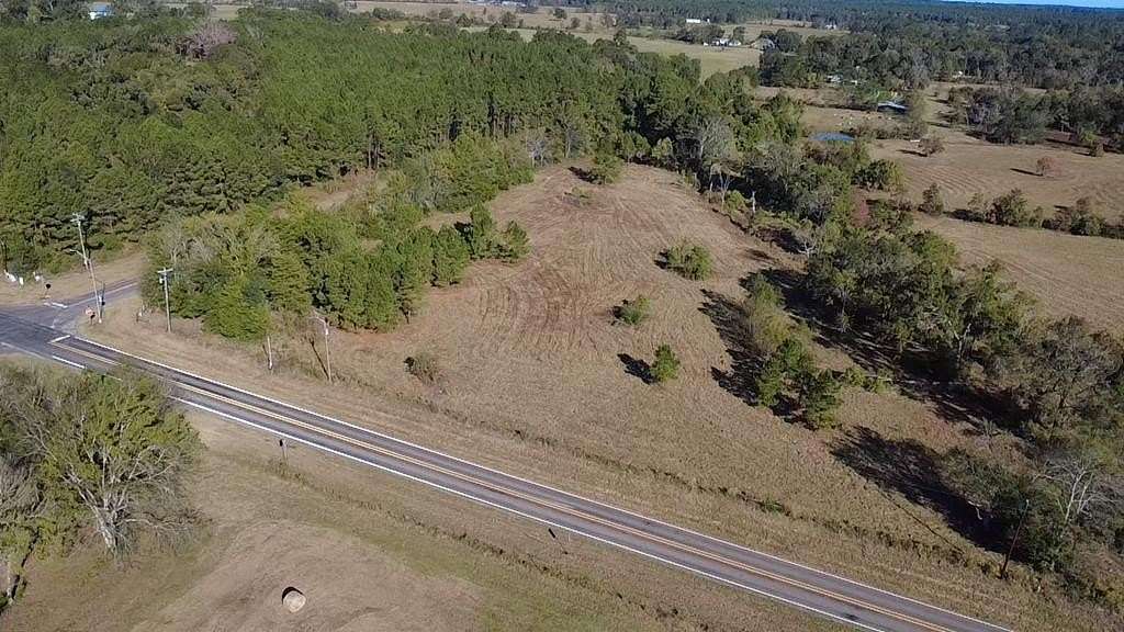 9 Acres of Mixed-Use Land for Sale in Huntington, Texas