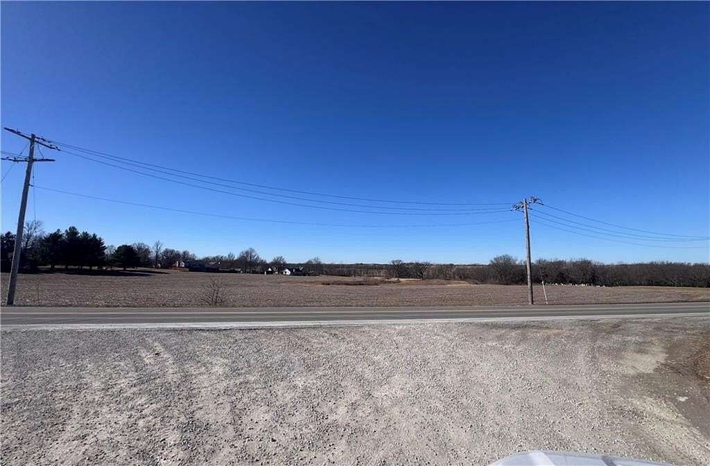 17.6 Acres of Land for Sale in Gower, Missouri