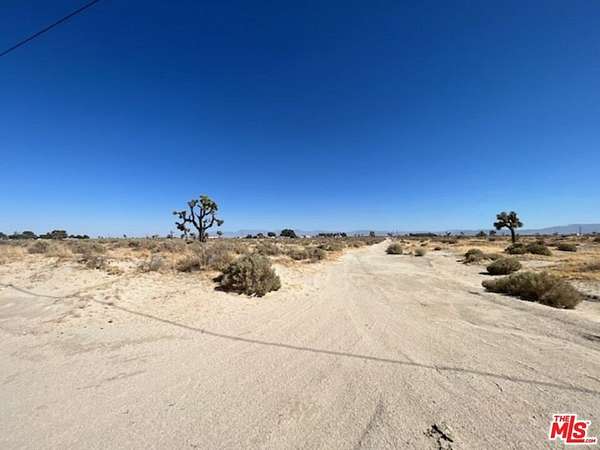 2 Acres of Land for Sale in Lancaster, California
