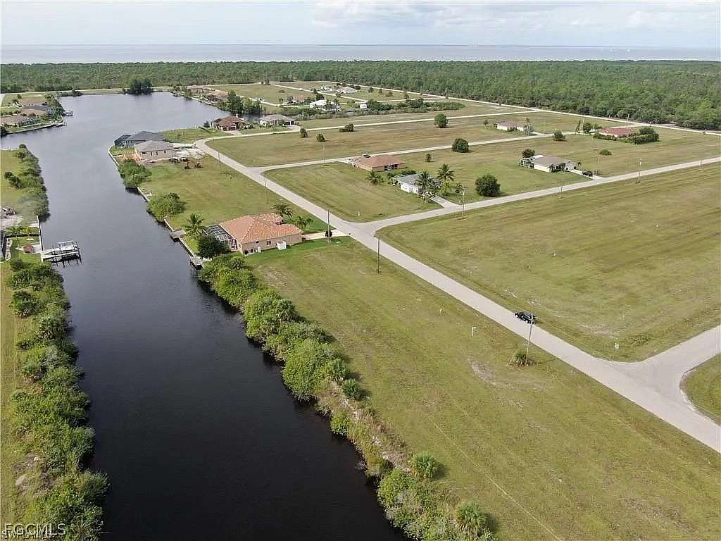 0.34 Acres of Residential Land for Sale in Cape Coral, Florida