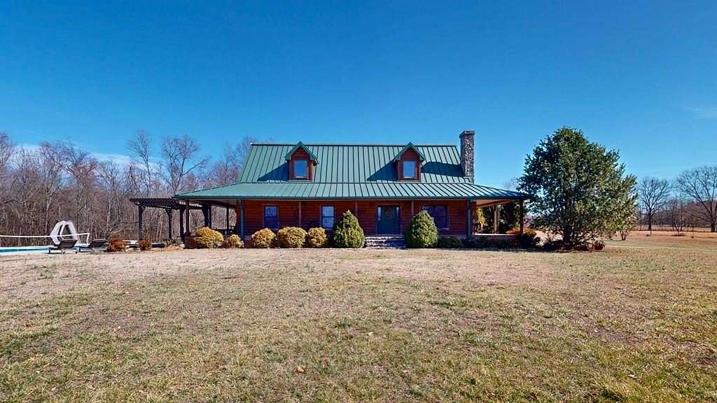 14 Acres of Land with Home for Sale in Puryear, Tennessee