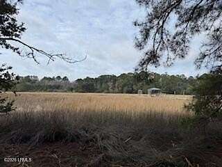 1 Acre of Residential Land for Sale in Beaufort, South Carolina