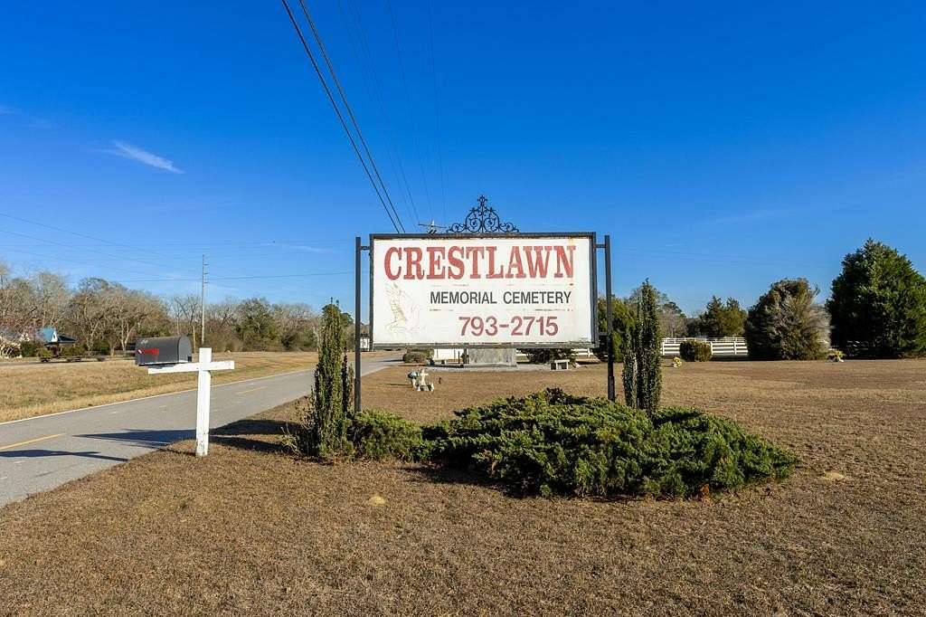 10.3 Acres of Land for Sale in Cowarts, Alabama