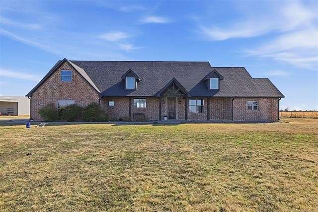20 Acres of Agricultural Land with Home for Sale in Calera, Oklahoma