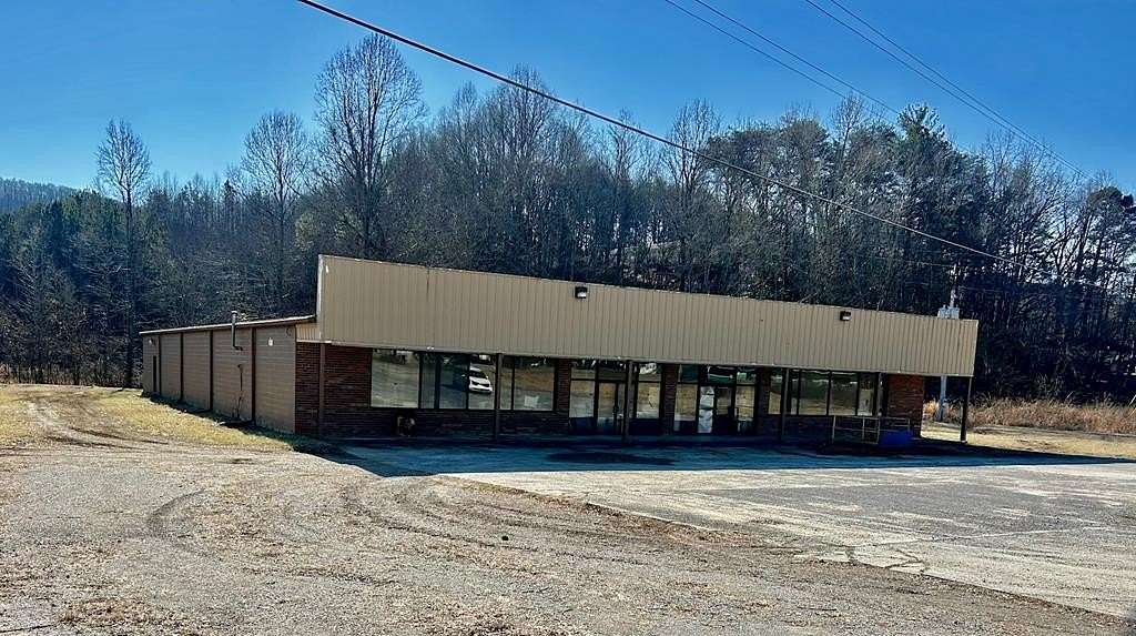 2 Acres of Improved Commercial Land for Sale in Turtletown, Tennessee