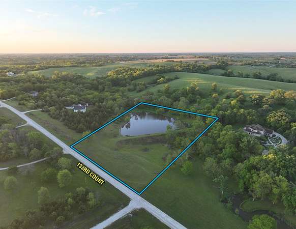 5 Acres of Residential Land for Sale in Van Meter, Iowa