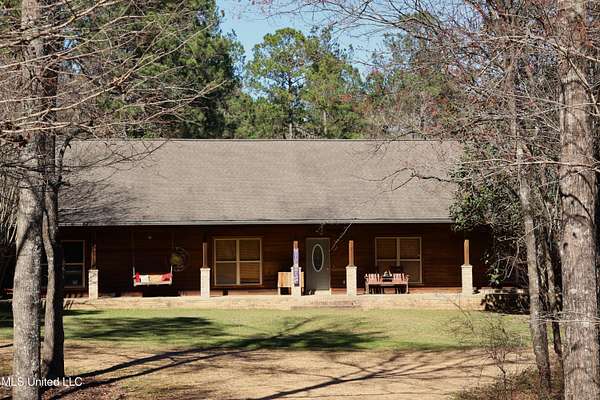 3.65 Acres of Land with Home for Sale in Summit, Mississippi