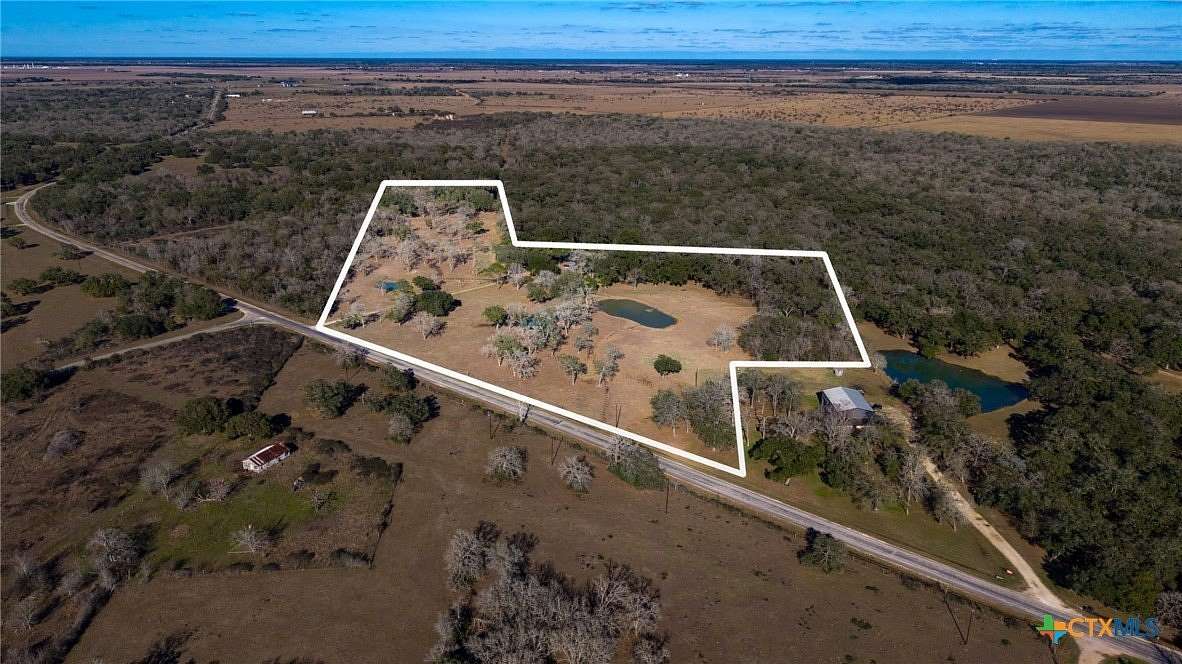 16.7 Acres of Recreational Land with Home for Sale in Edna, Texas