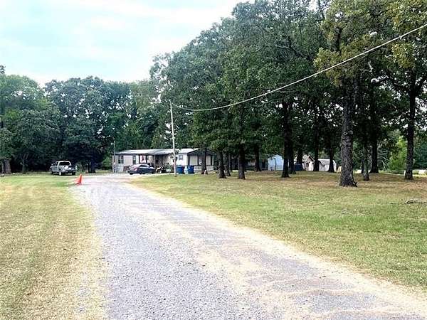 25.4 Acres of Improved Commercial Land for Sale in Kiowa, Oklahoma