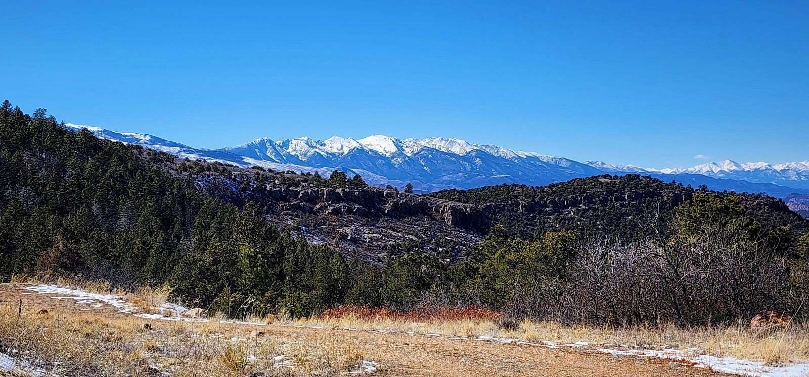 35.2 Acres of Land for Sale in Cotopaxi, Colorado