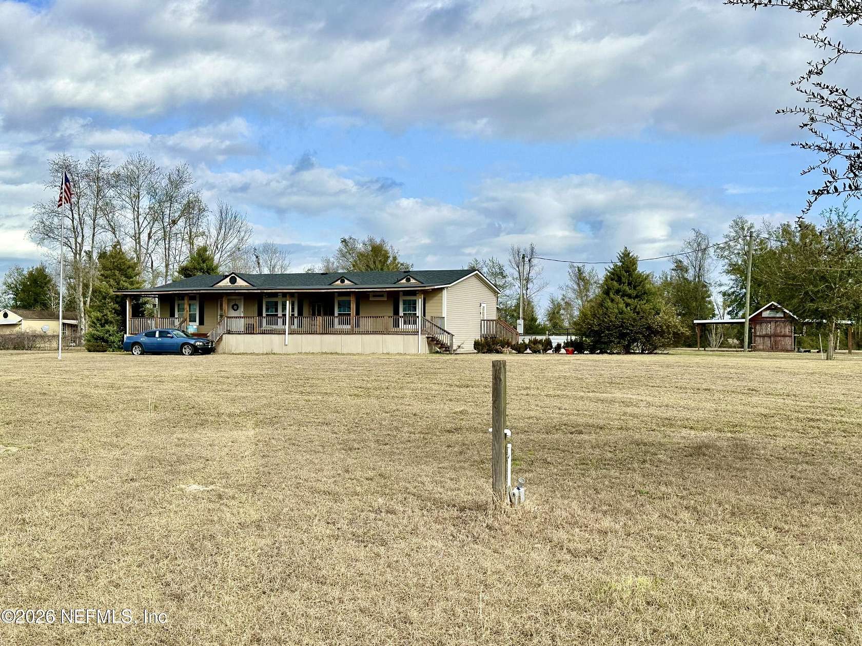 4.78 Acres of Land with Home for Sale in Fort White, Florida