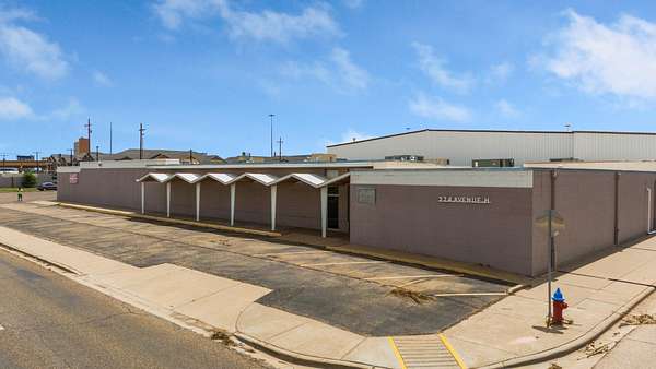 2 Acres of Improved Commercial Land for Lease in Lubbock, Texas