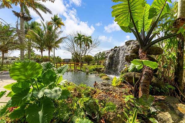 5.52 Acres of Land with Home for Sale in Homestead, Florida