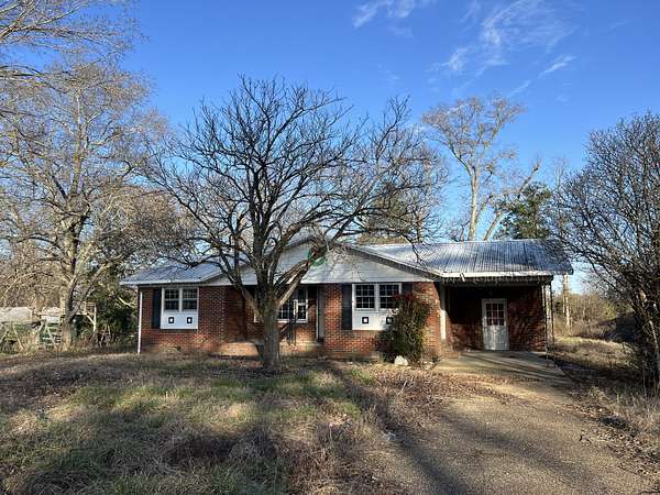 3.2 Acres of Land with Home for Sale in McMinnville, Tennessee