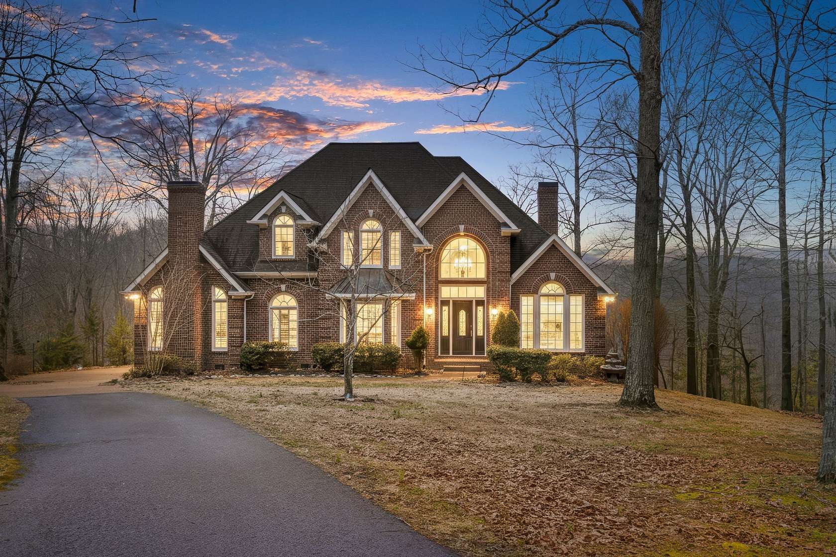 16 Acres of Recreational Land with Home for Sale in Franklin, Tennessee