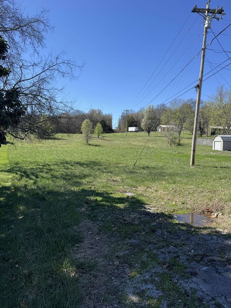 1 Acre of Residential Land for Sale in Mount Juliet, Tennessee