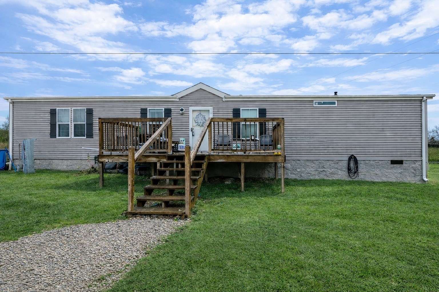 2.49 Acres of Land with Home for Sale in Auburn, Kentucky