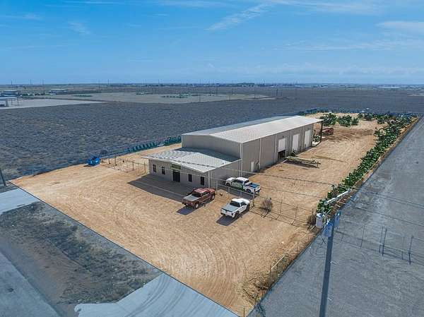 2.52 Acres of Improved Commercial Land for Sale in Midland, Texas