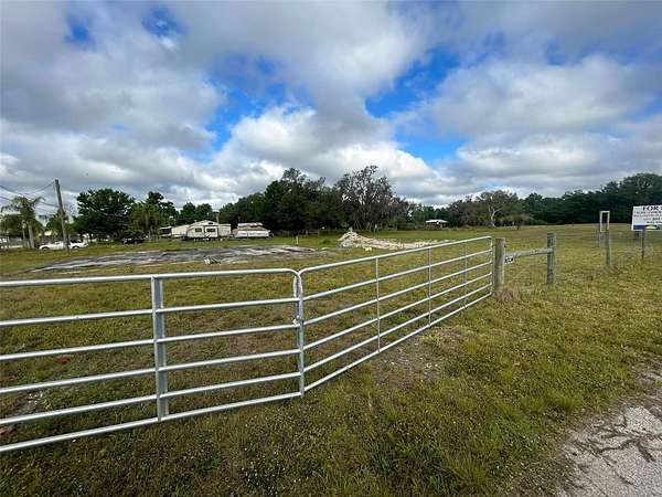 0.94 Acres of Land for Sale in Arcadia, Florida