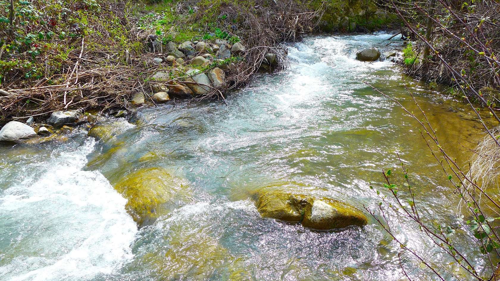 635 Acres of Recreational Land for Sale in French Gulch, California