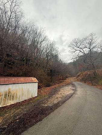18 Acres of Recreational & Residential Land for Sale in Pikeville, Kentucky