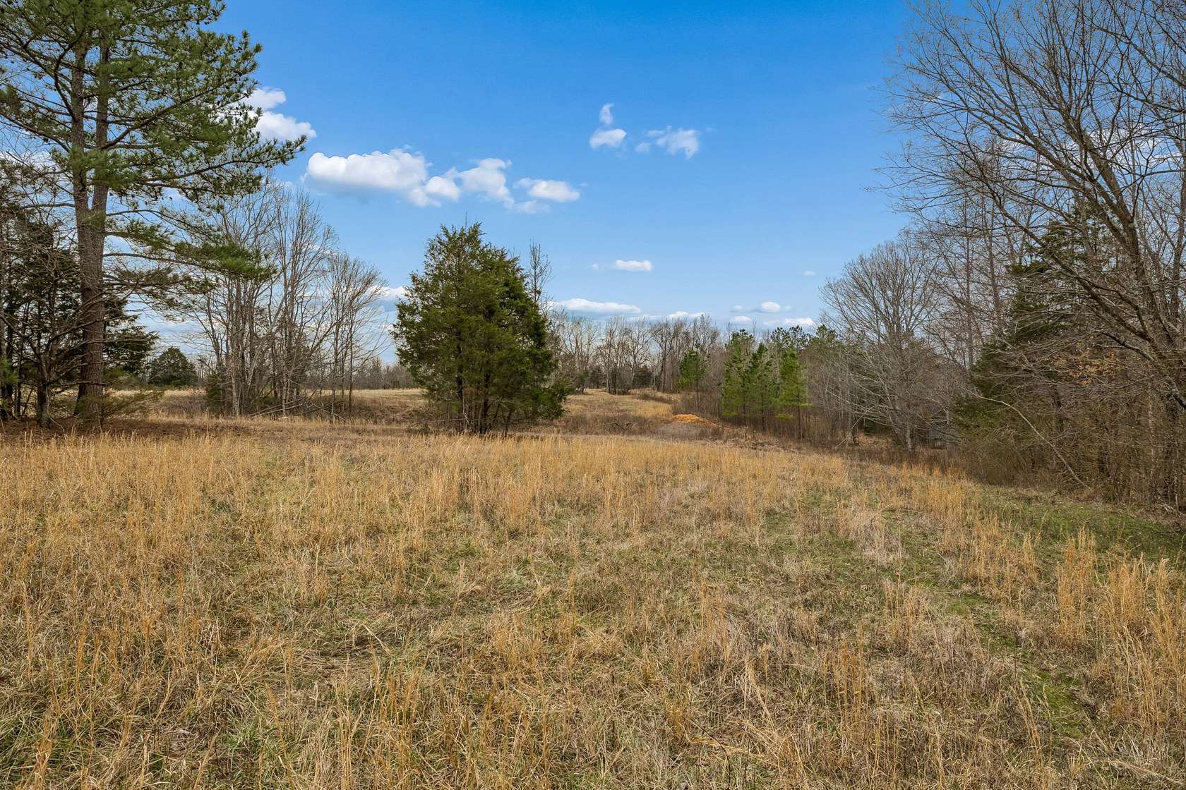 12.3 Acres of Land for Sale in Ashland City, Tennessee