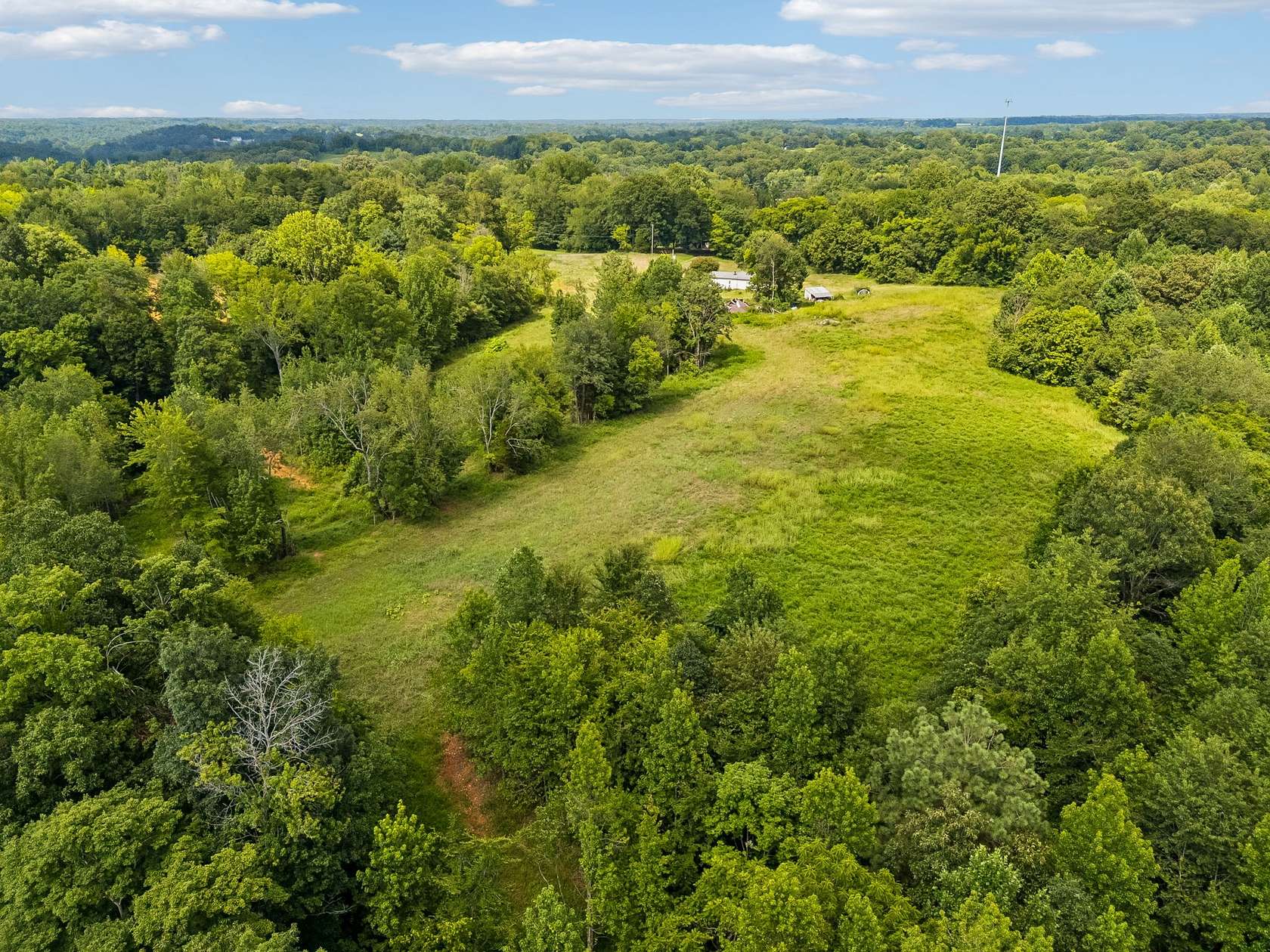 6 Acres of Residential Land for Sale in Ashland City, Tennessee