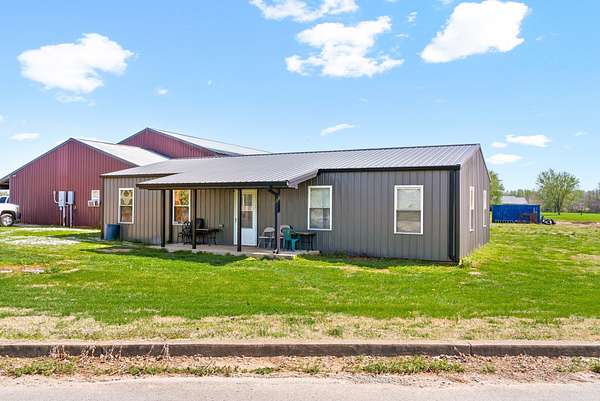 3 Acres of Land with Home for Sale in Guthrie, Kentucky