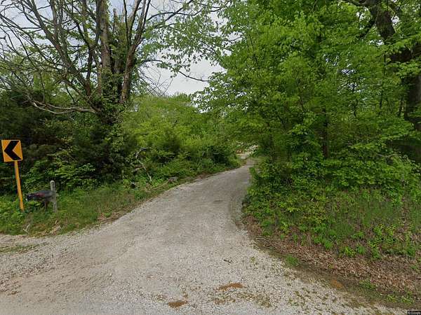 3.5 Acres of Residential Land for Sale in Columbia, Tennessee