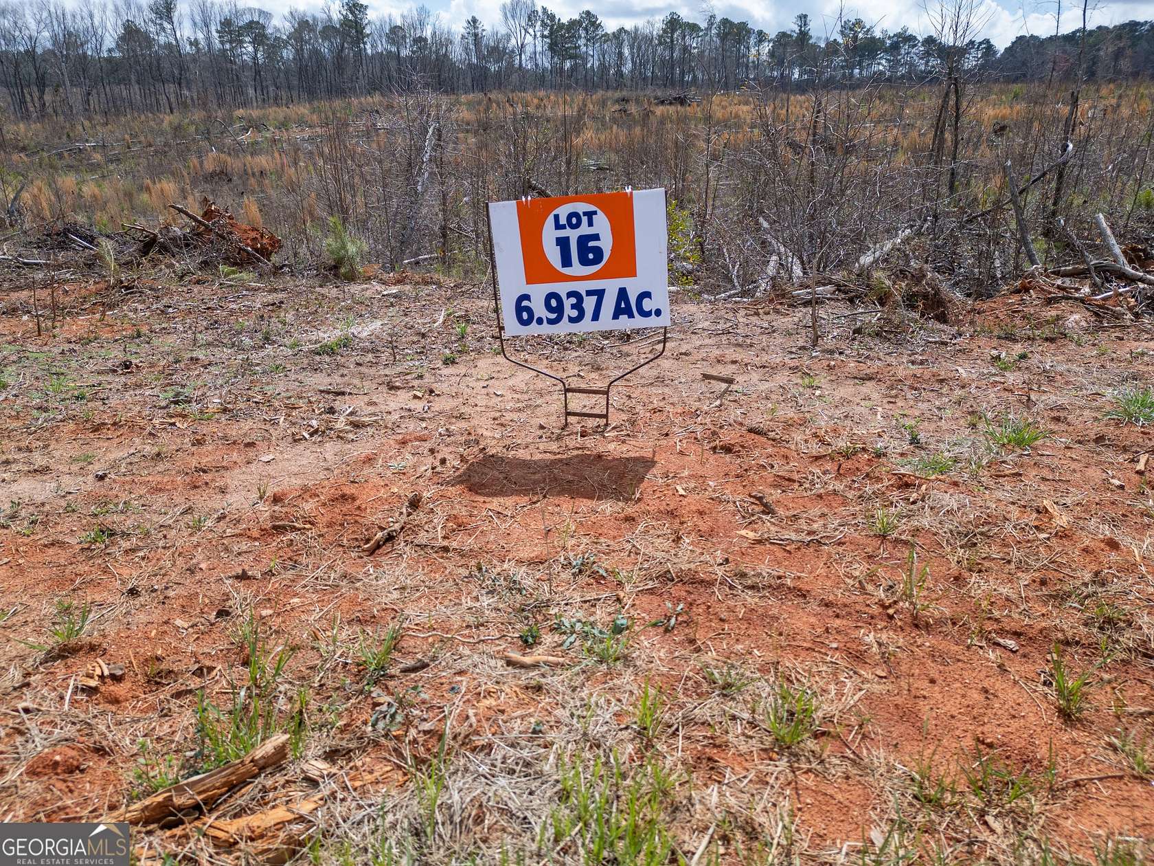 7 Acres of Land for Sale in Jackson, Georgia