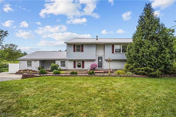 5.8 Acres of Land with Home for Sale in Leetonia, Ohio