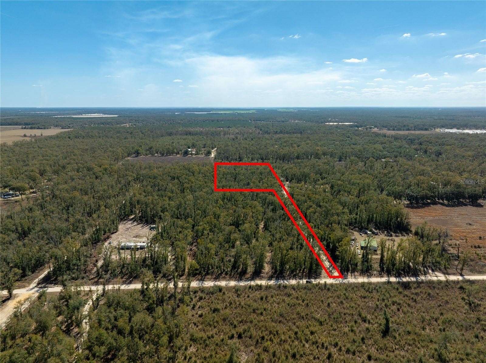 5 Acres of Residential Land for Sale in Live Oak, Florida