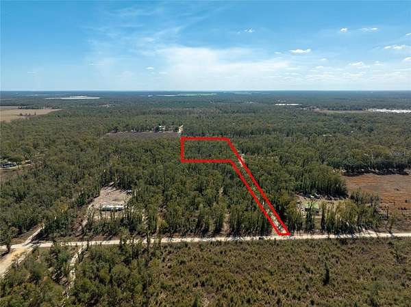 5 Acres of Residential Land for Sale in Live Oak, Florida