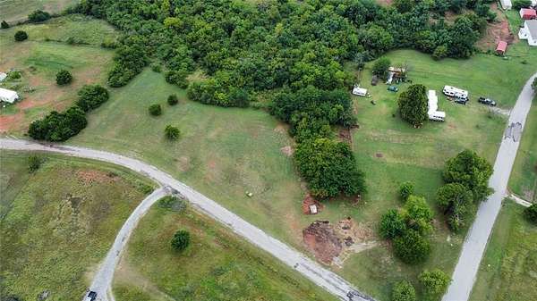 2 Acres of Residential Land for Sale in Tuttle, Oklahoma